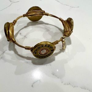 Over Under bracelet. Great Condition. Gold